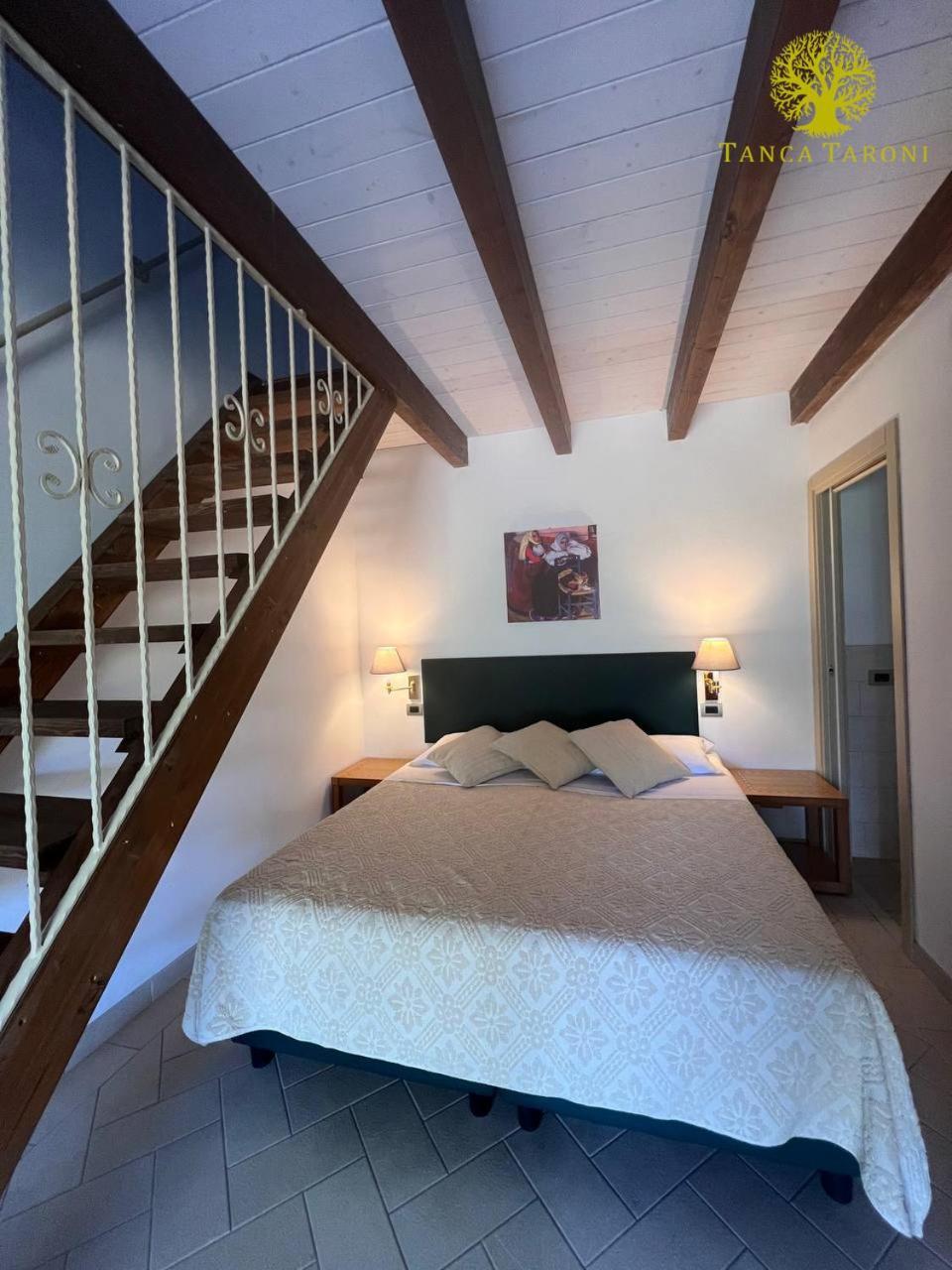 Agriturismo Bed And Breakfast Tanca Taroni Telti Exterior photo