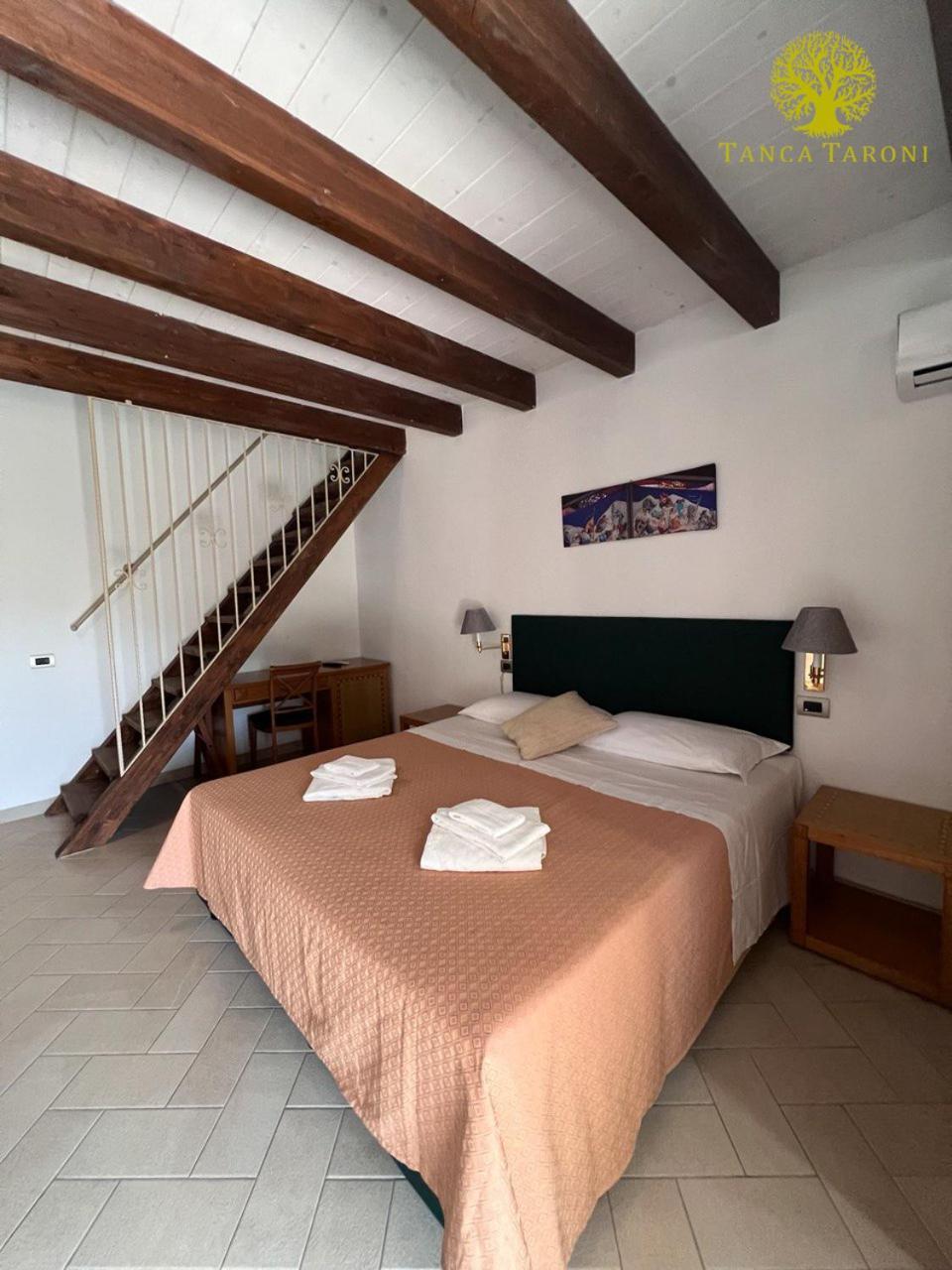 Agriturismo Bed And Breakfast Tanca Taroni Telti Exterior photo